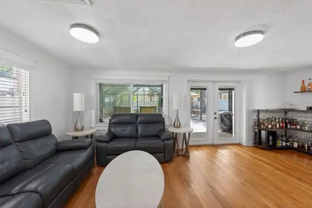Listing Photo 17