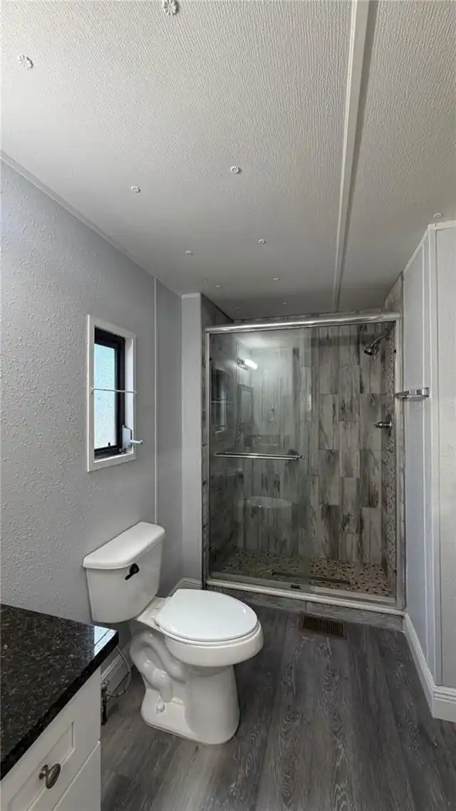 Listing Photo 28