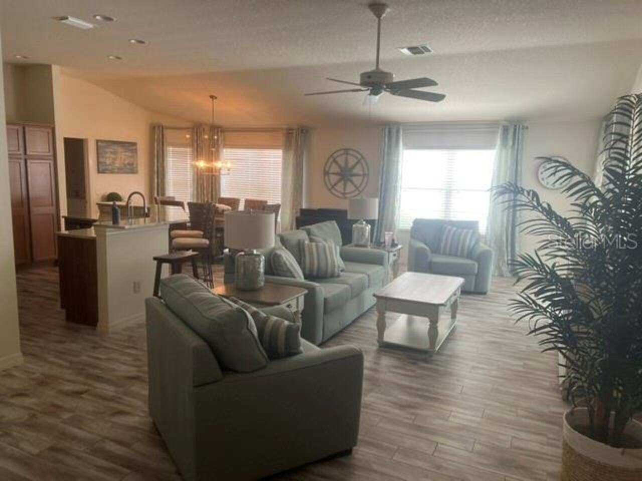 Listing Photo 8