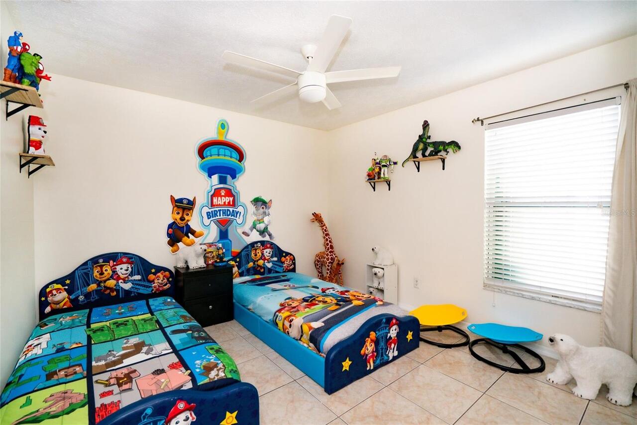 Listing Photo 10