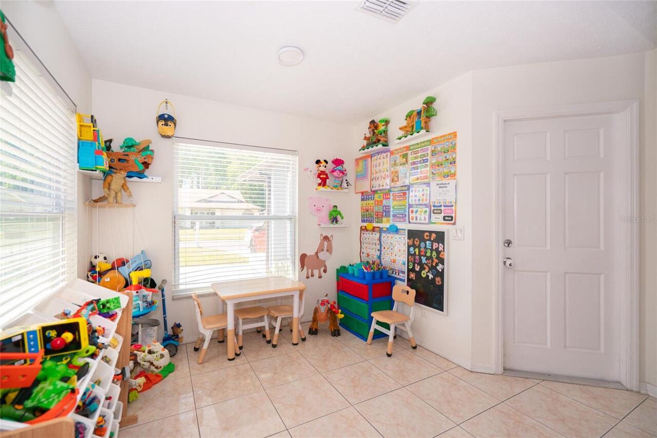 Listing Photo 18