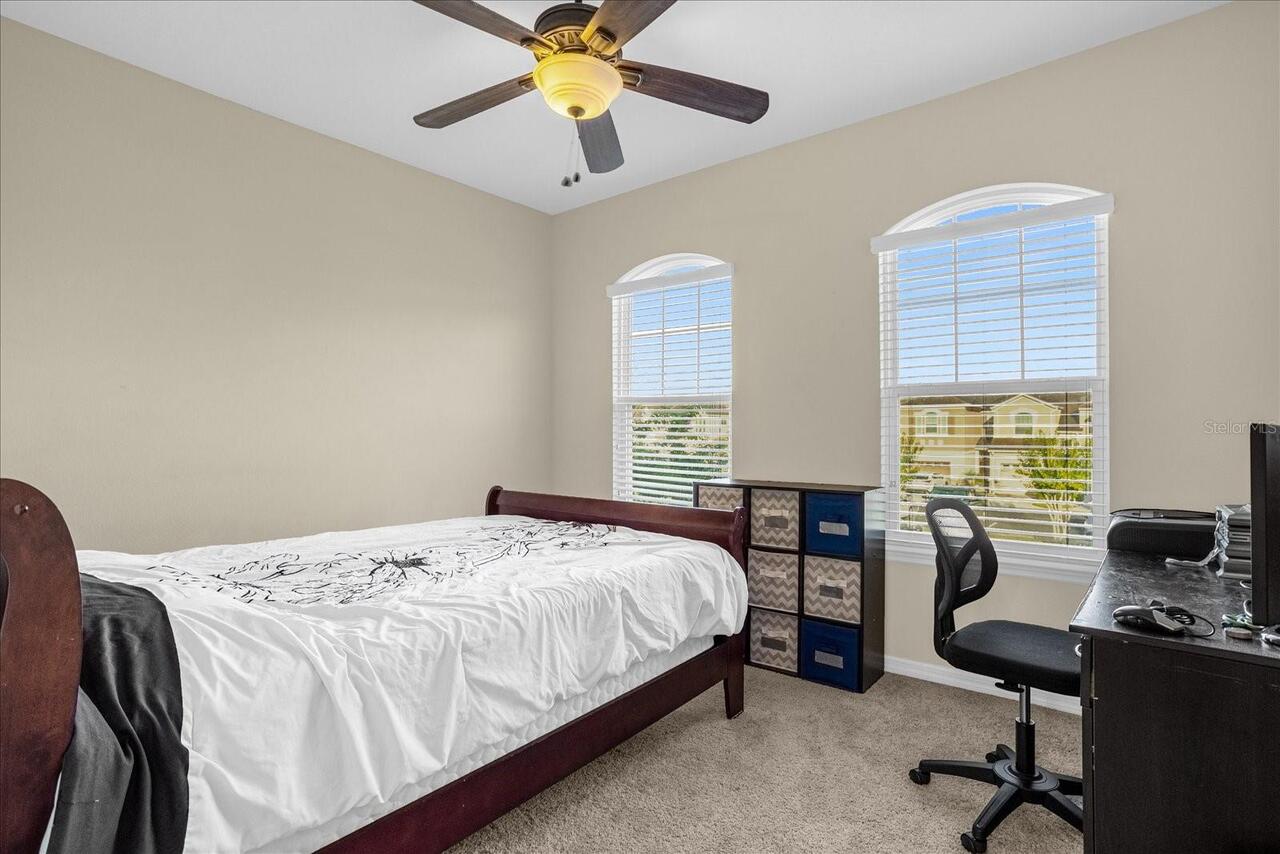 Listing Photo 10