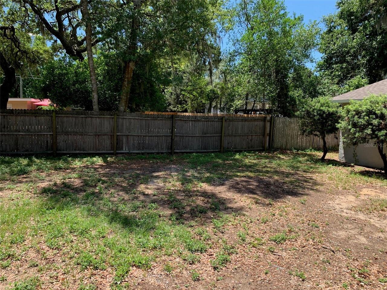 Listing Photo 12