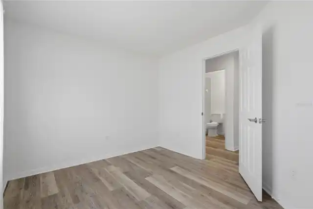 Listing Photo 34