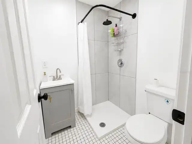 Listing Photo 17