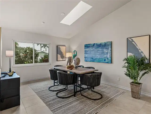 Listing Photo 14
