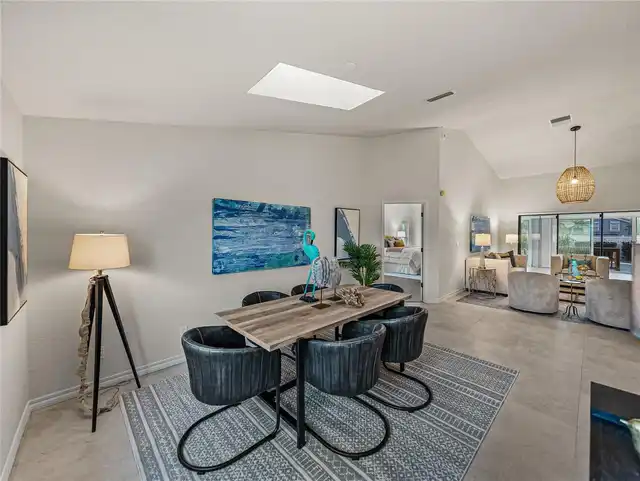 Listing Photo 16