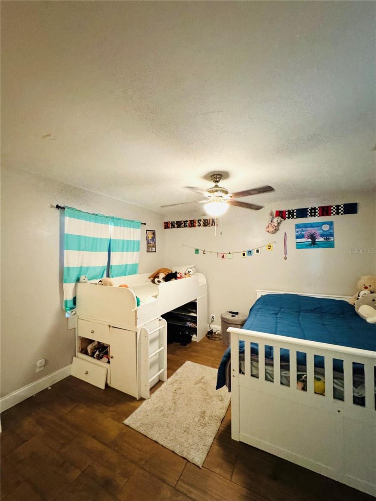 Listing Photo 11