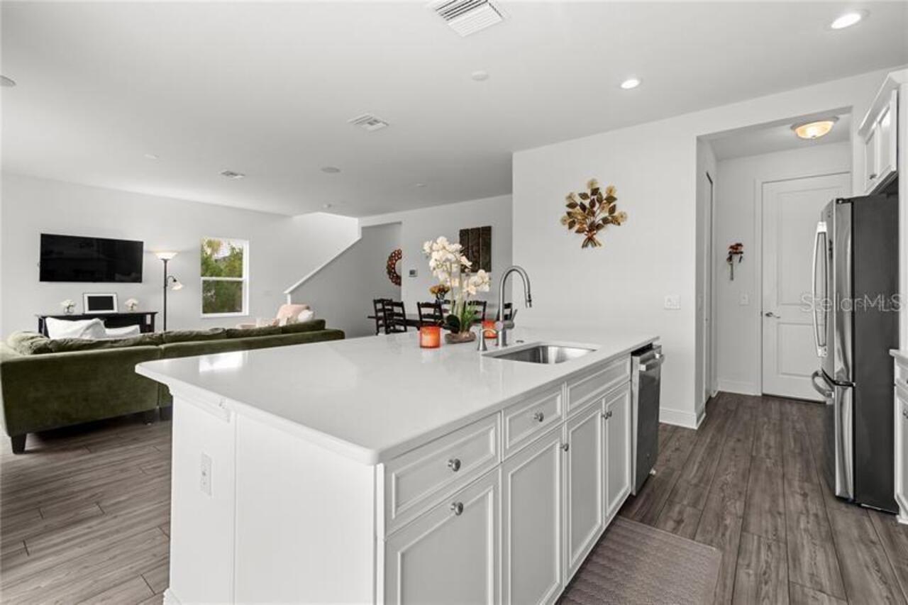 Listing Photo 17