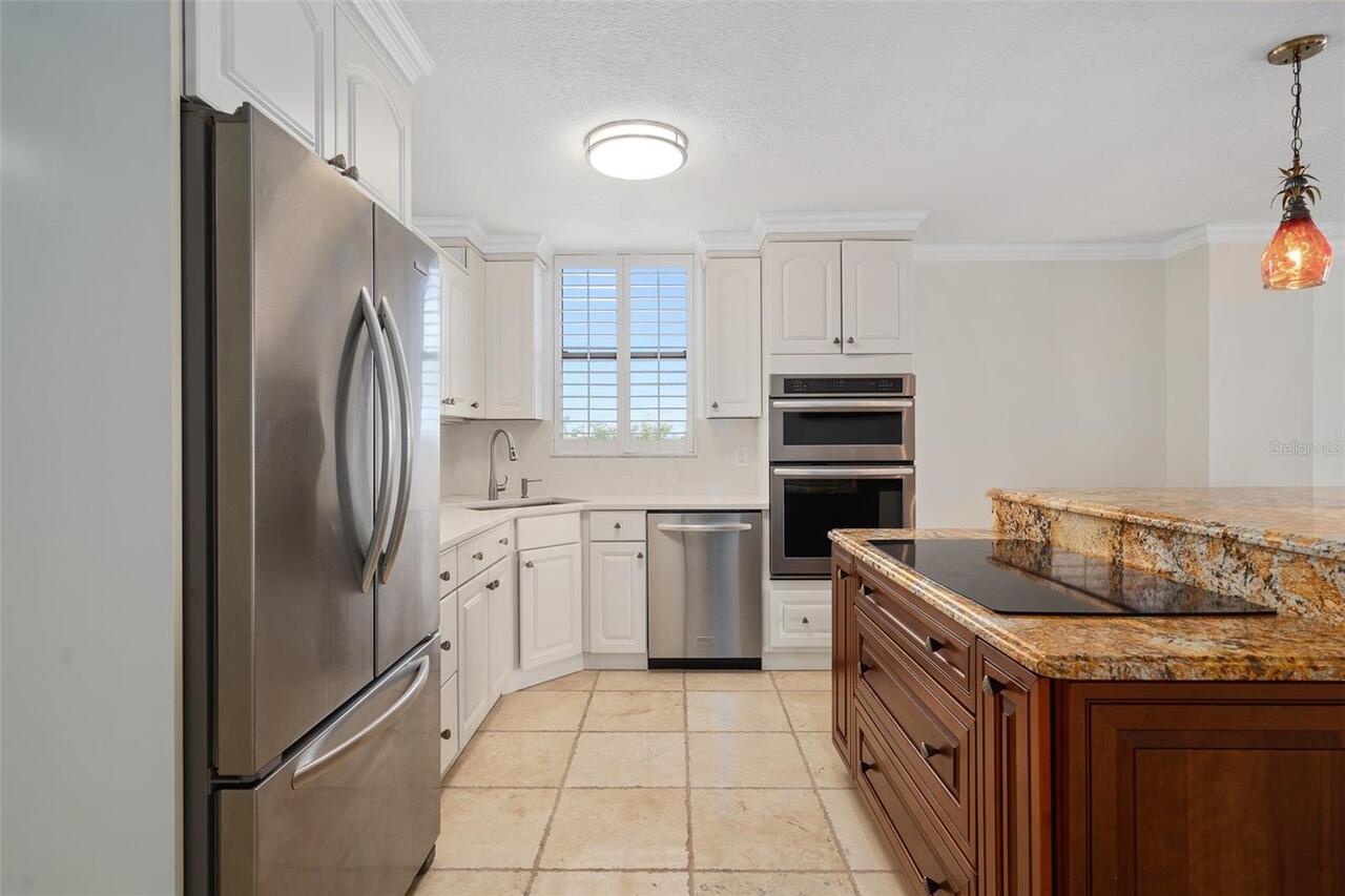 Listing Photo 8