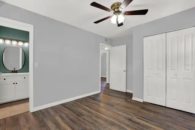 Listing Photo 11