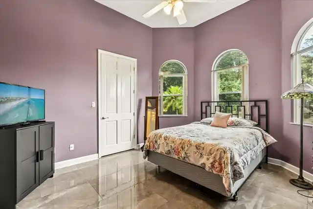 Listing Photo 22