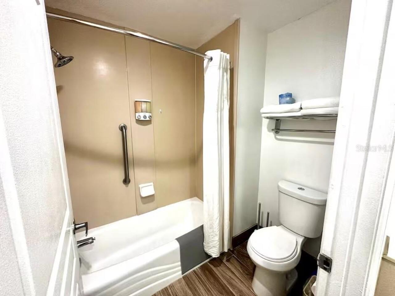 Listing Photo 24