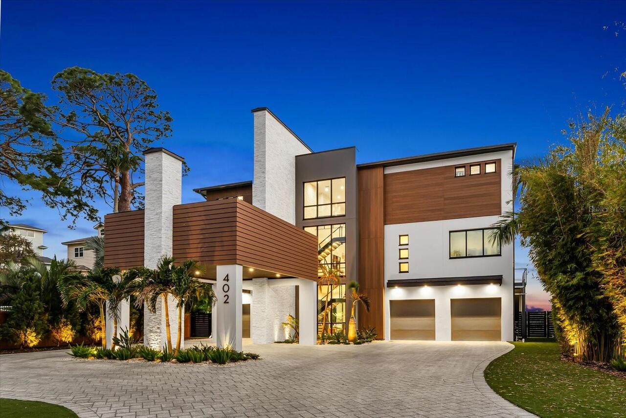 5BR, Home, 4BA, $4,999,900
Read More