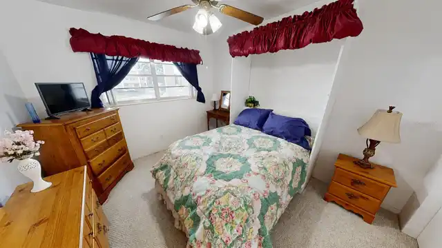 Listing Photo 7
