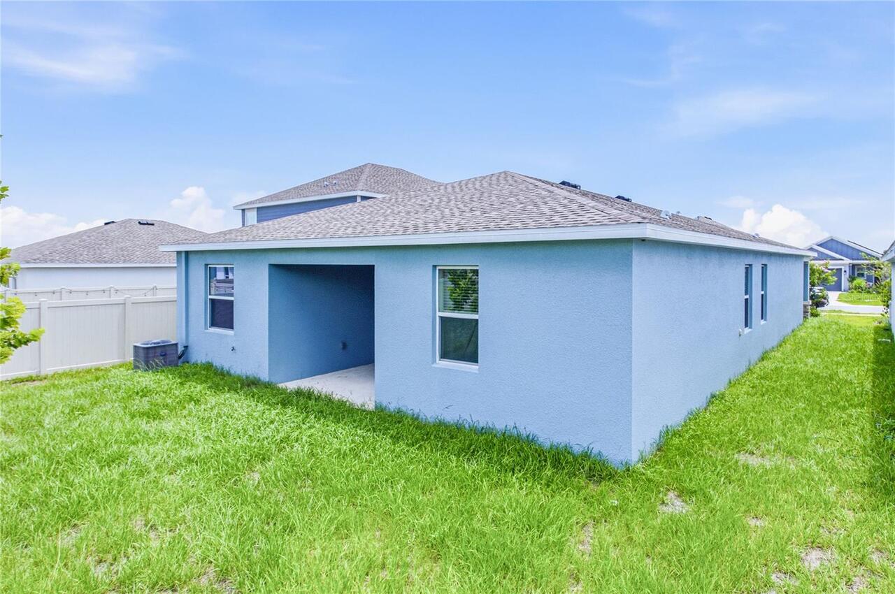Listing Photo 8