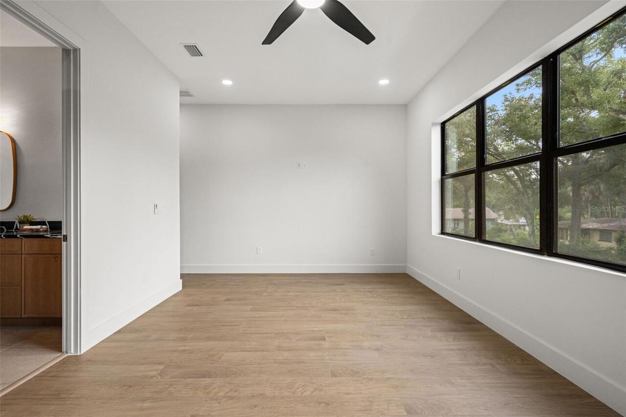 Listing Photo 42