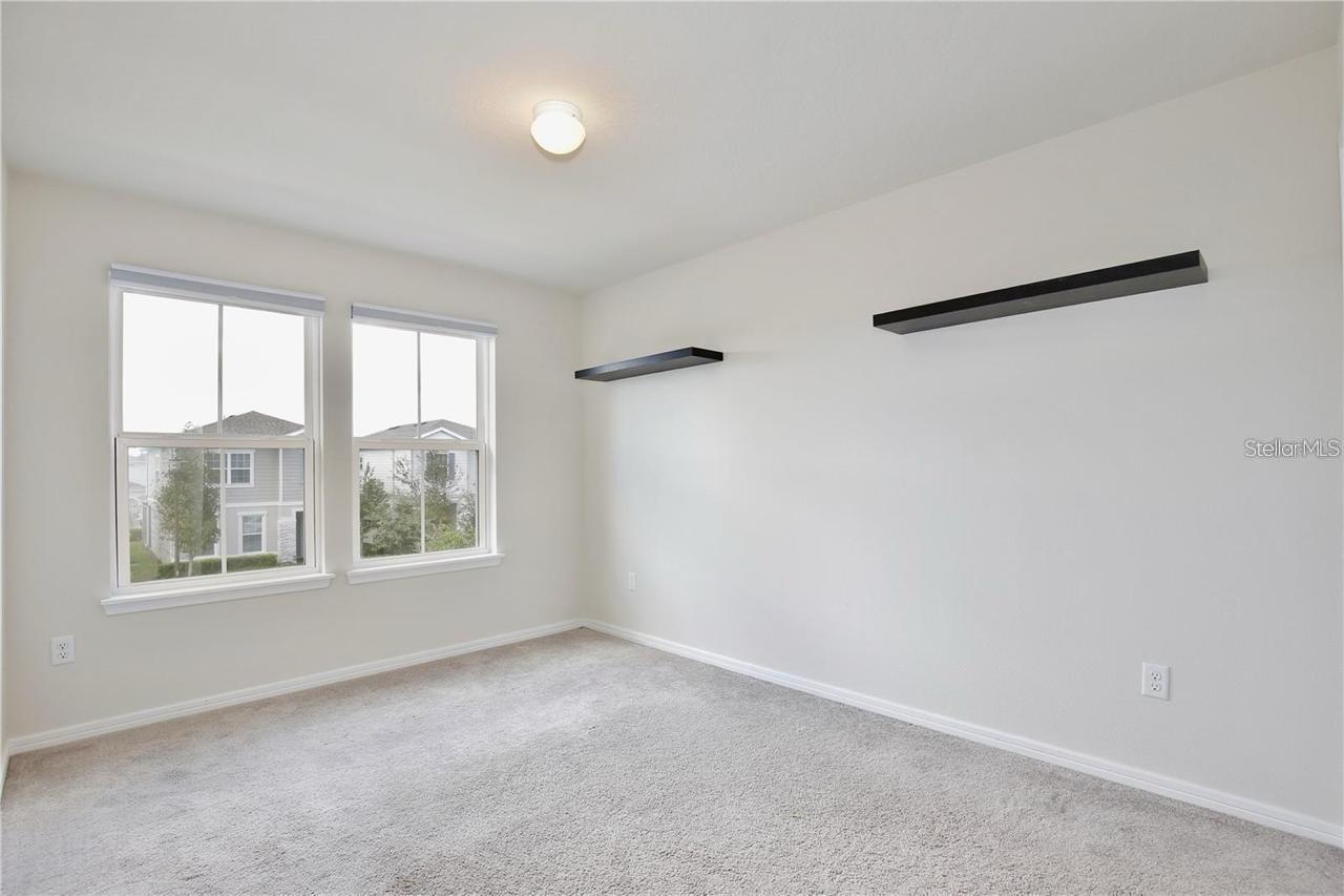 Listing Photo 9