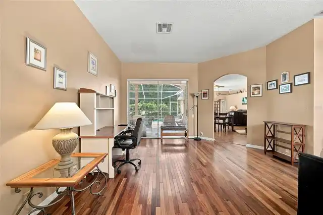 Listing Photo 6
