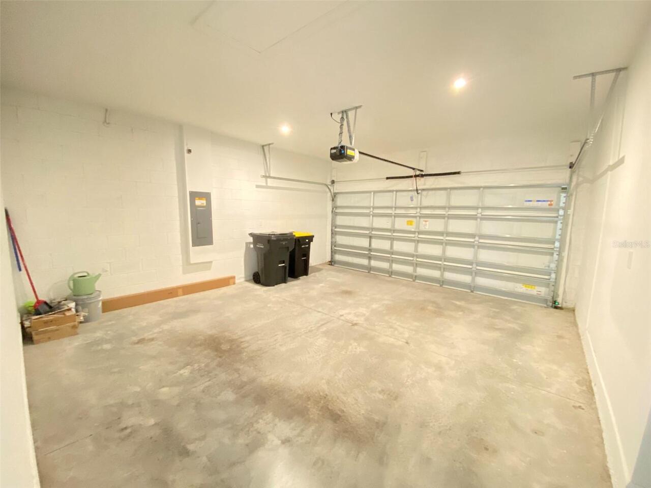 Listing Photo 14