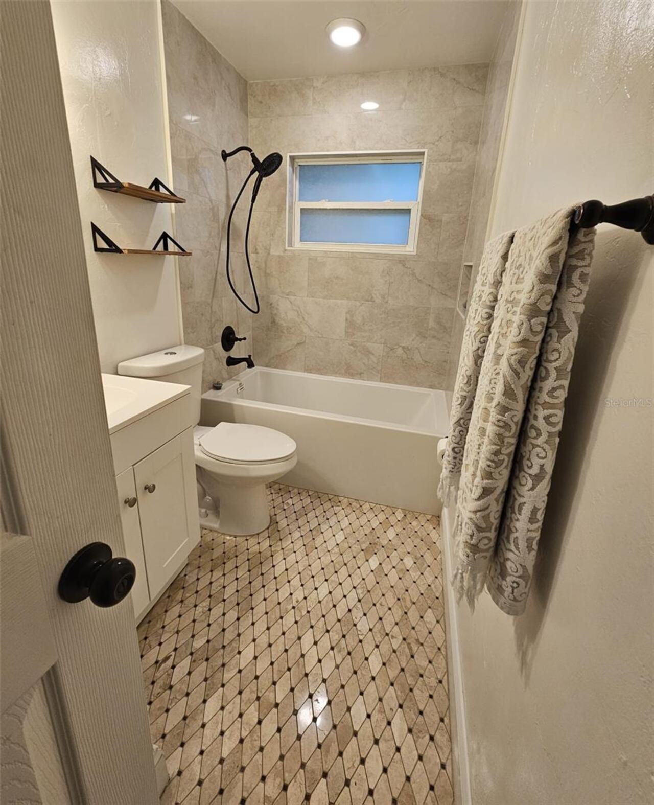 Listing Photo 25