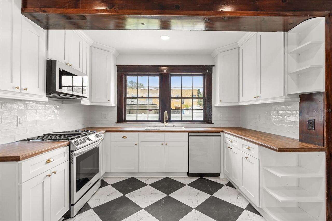 Listing Photo 18