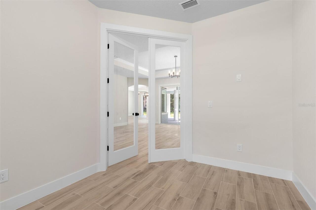 Listing Photo 37