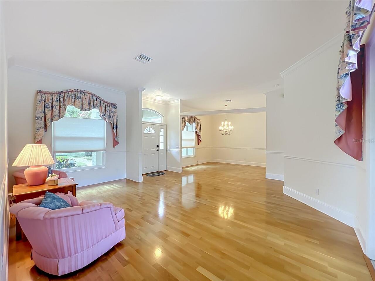 Listing Photo 9