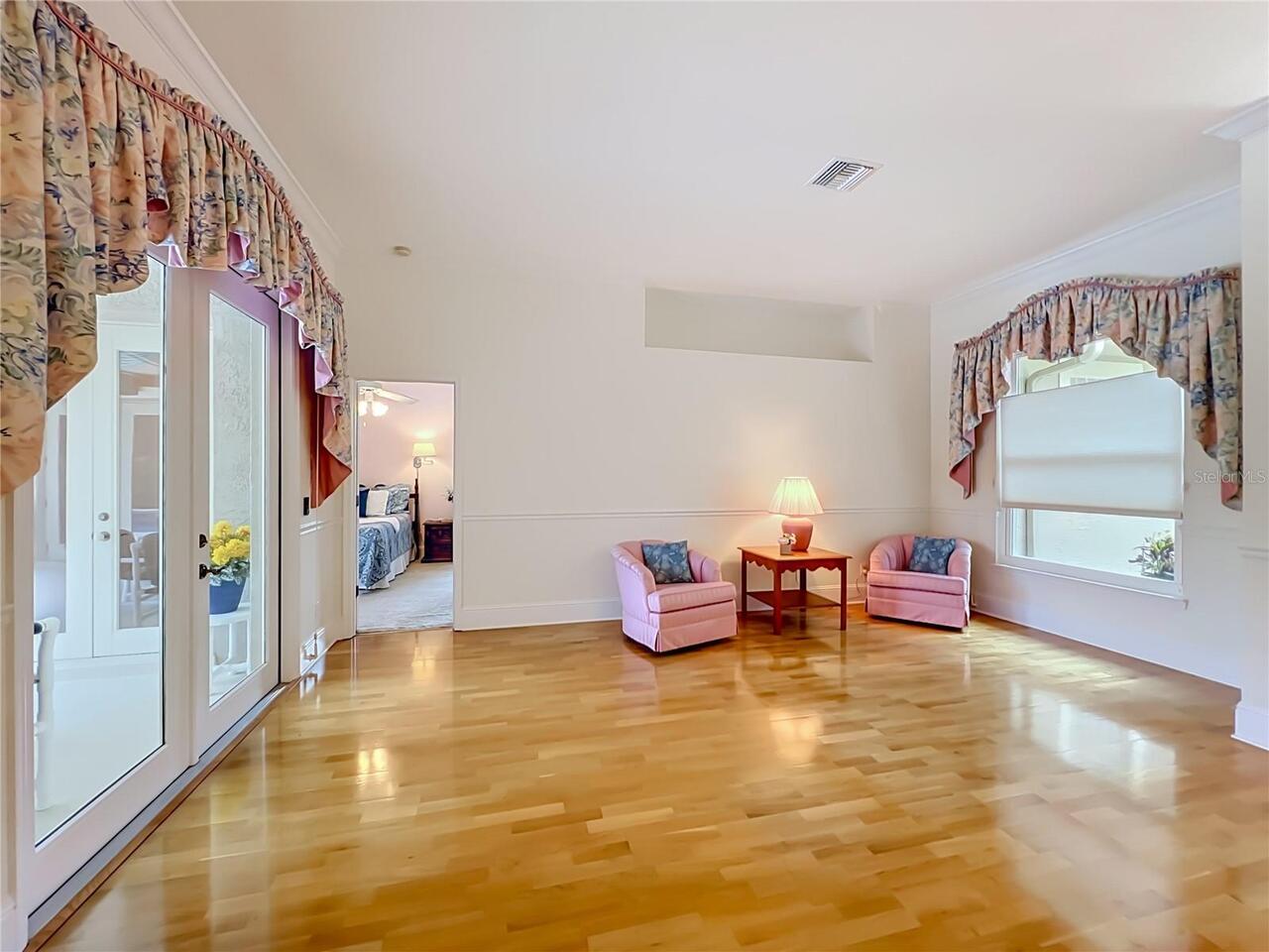 Listing Photo 42