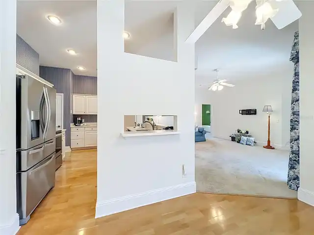 Listing Photo 14