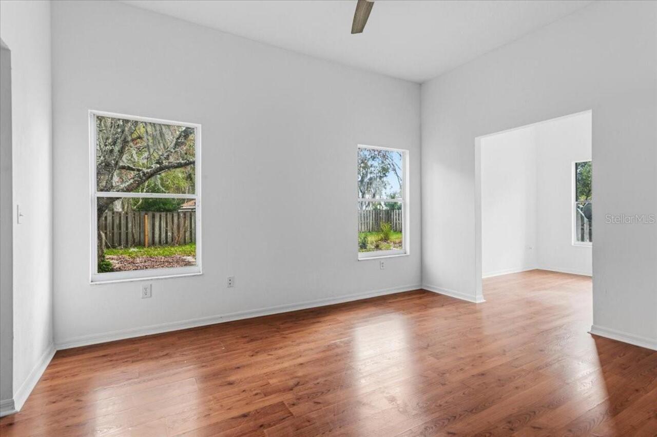 Listing Photo 7
