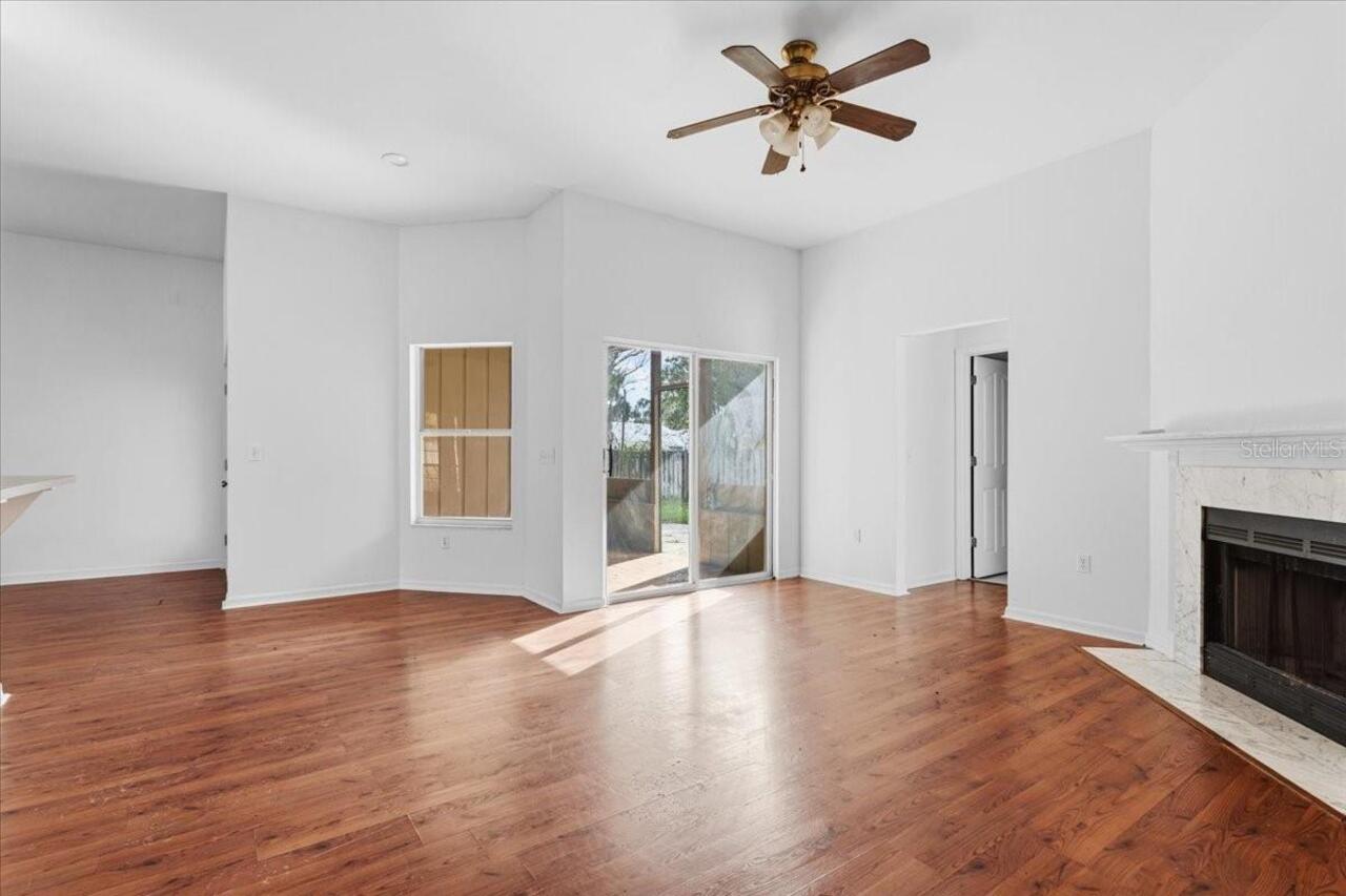 Listing Photo 14
