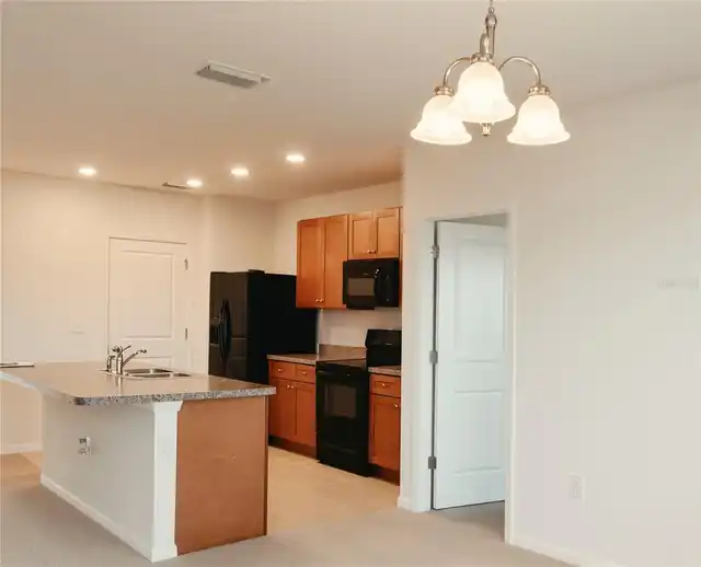 Listing Photo 7