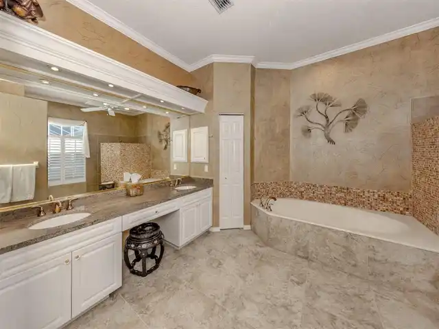 Listing Photo 20