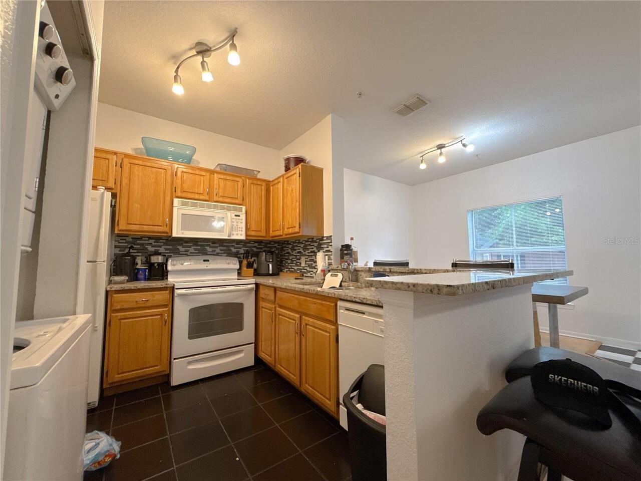 Listing Photo 14
