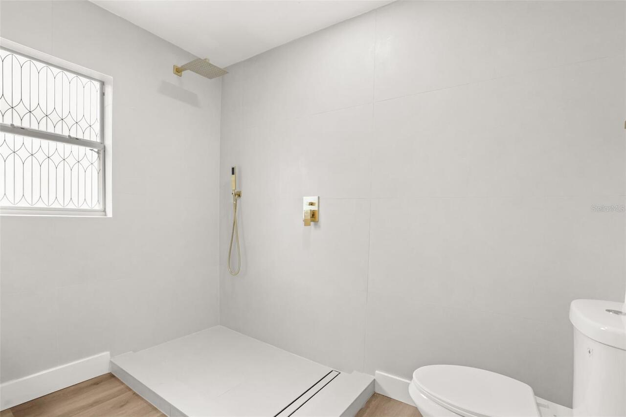 Listing Photo 24