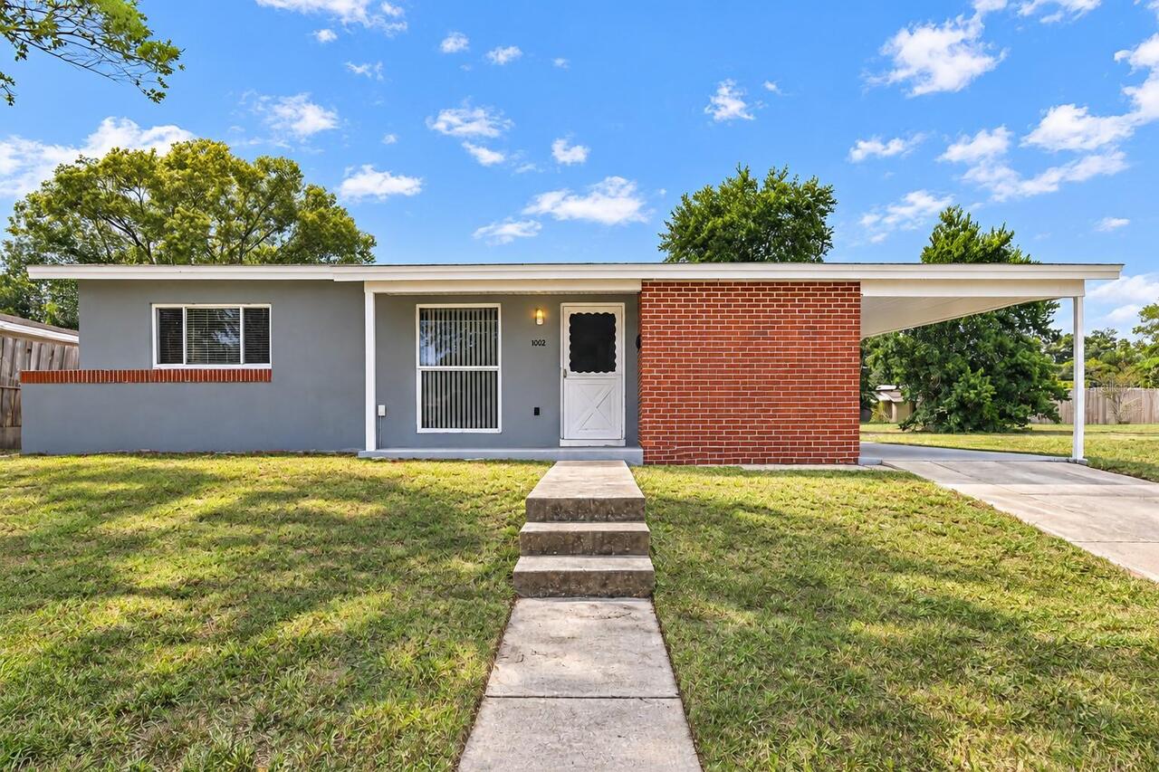 Listing Photo 1