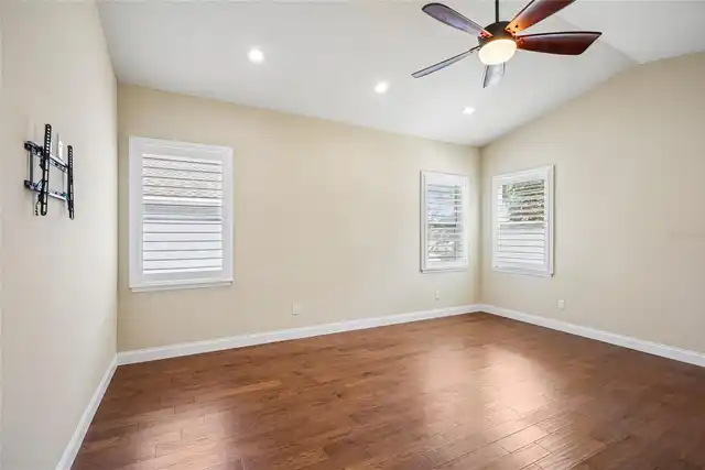Listing Photo 43