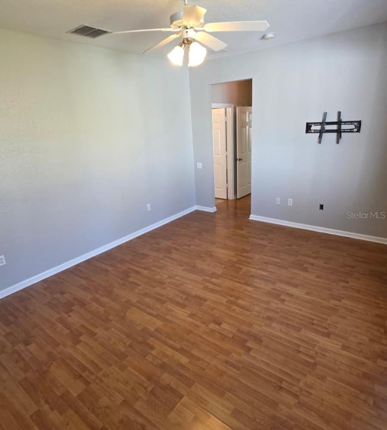 Listing Photo 33