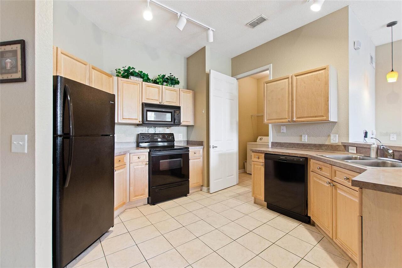 Listing Photo 8