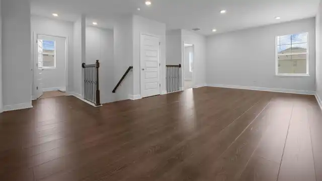 Listing Photo 12