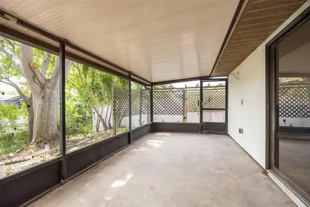 Listing Photo 28