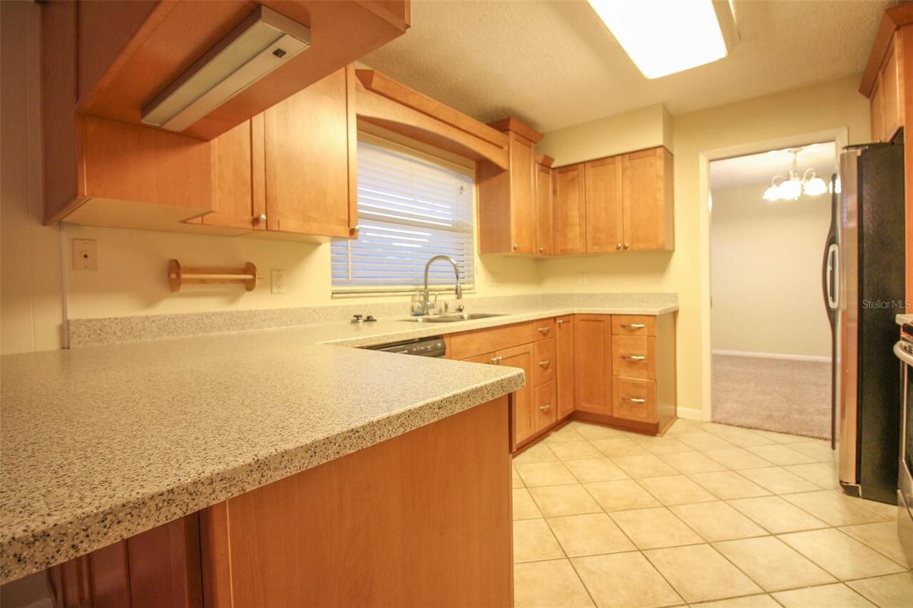 Listing Photo 8