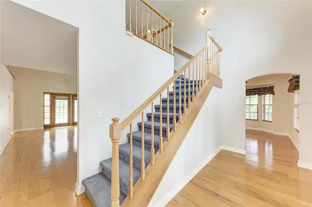 Listing Photo 10