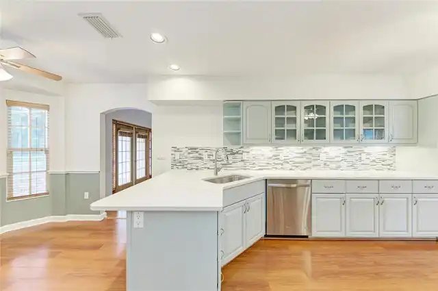 Listing Photo 18