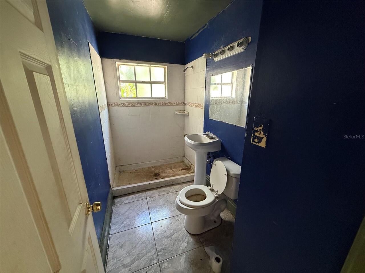 Listing Photo 11