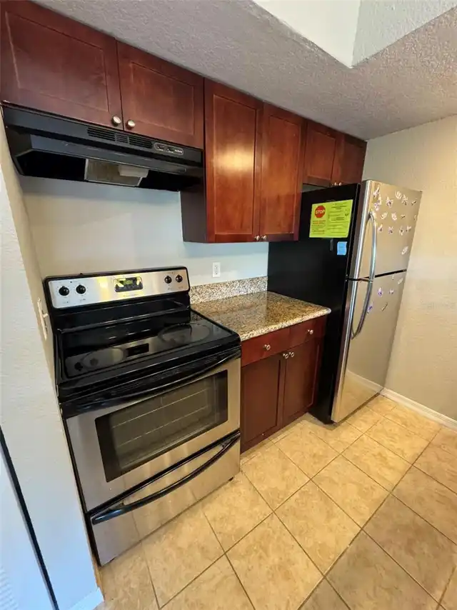 Listing Photo 12