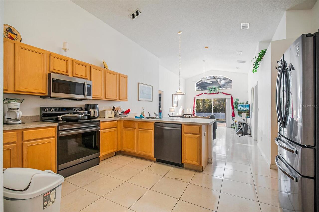 Listing Photo 6