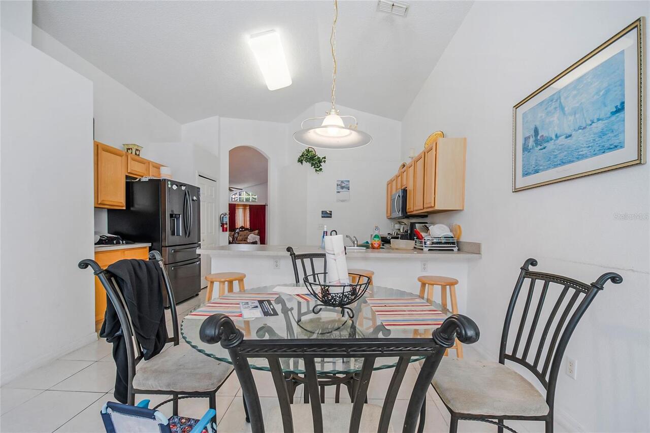 Listing Photo 8