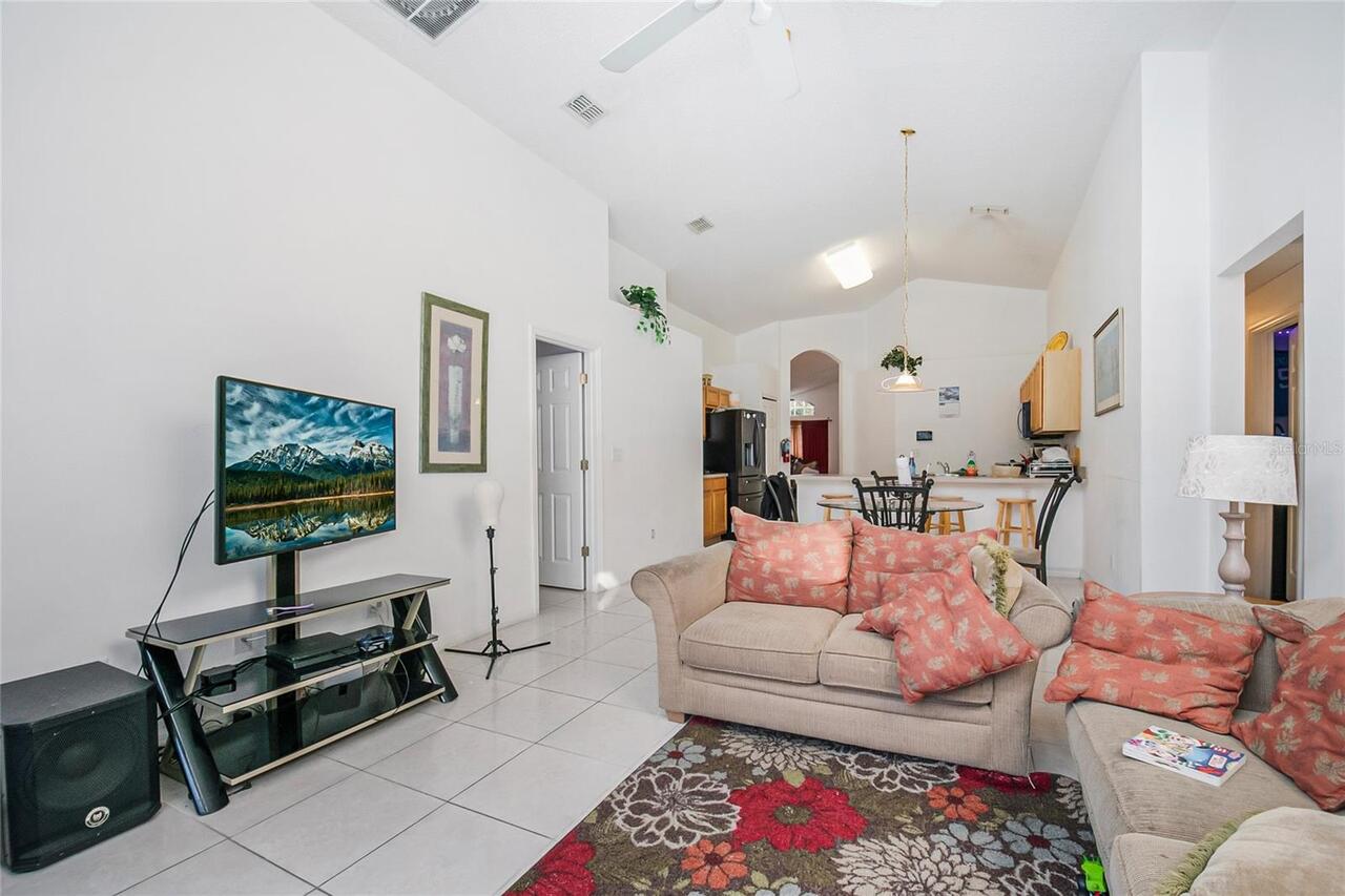 Listing Photo 9